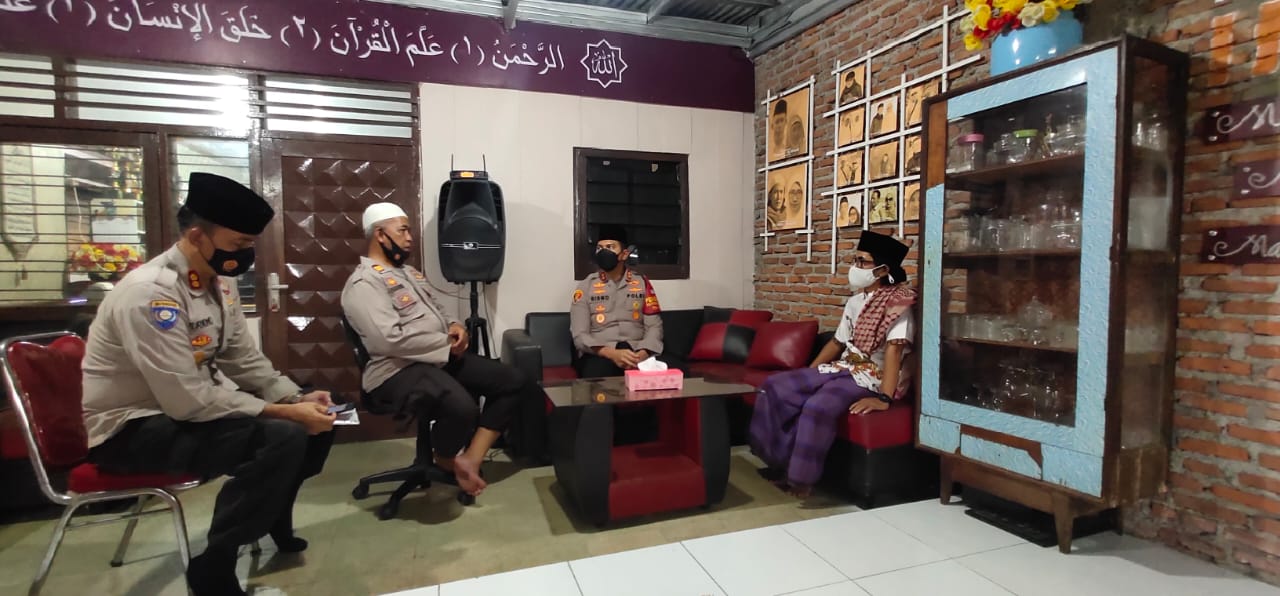 Ramadhan Barokah, Polri Tingkatkan Silaturahmi Tokoh agama di Palmerah Jakarta Barat