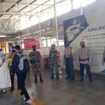 Gabungan Polsek Sukaraja Gelar Ops PPKM di Stasiun Cilebut