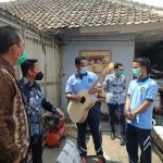 Viral, Kadiv Kemenkumham Banten Jajal Gitar Hasil Lapas Rangkasbitung
