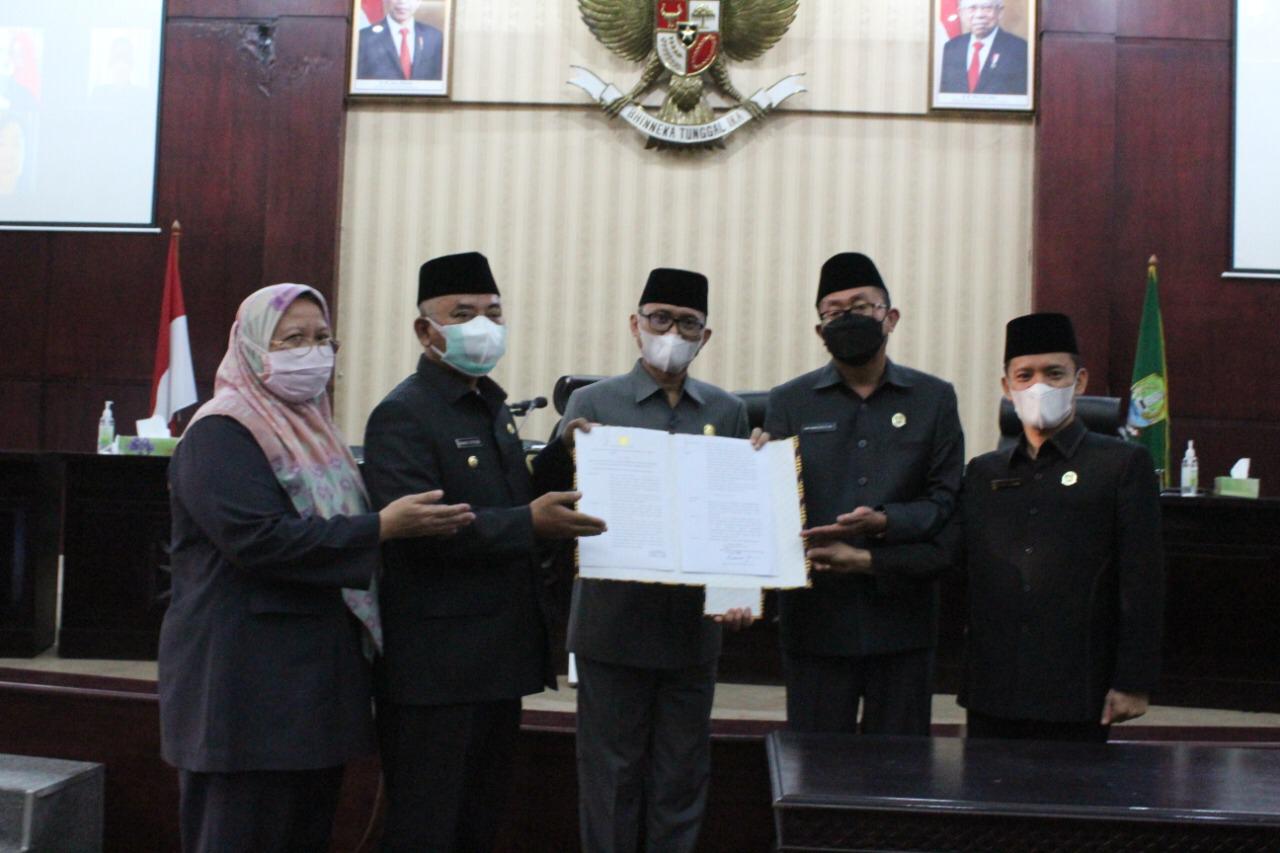 Wali Kota Bekasi Sampaikan Rekomendasi LKPJ Tahun Anggaran 2020