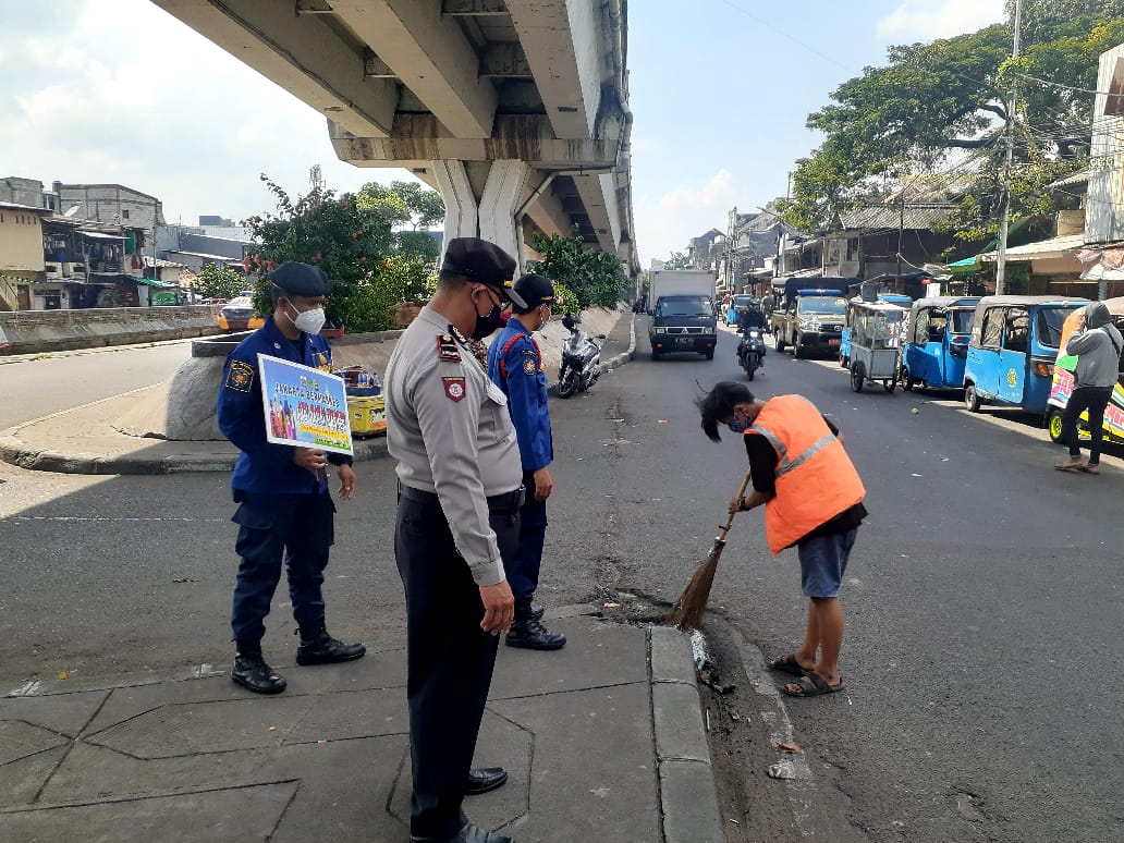 Cegah Covid-19, Polsek Tambora Jaring 57 Orang Melanggar Prokes