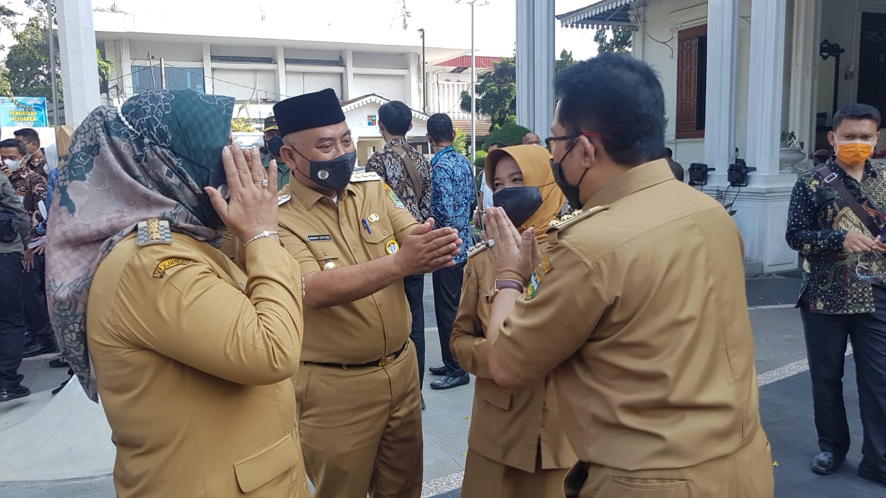 Kepala Daerah Se-Provinsi Jawa Barat Hadiri Rapat Kerja Nasional Di Istana Bogor