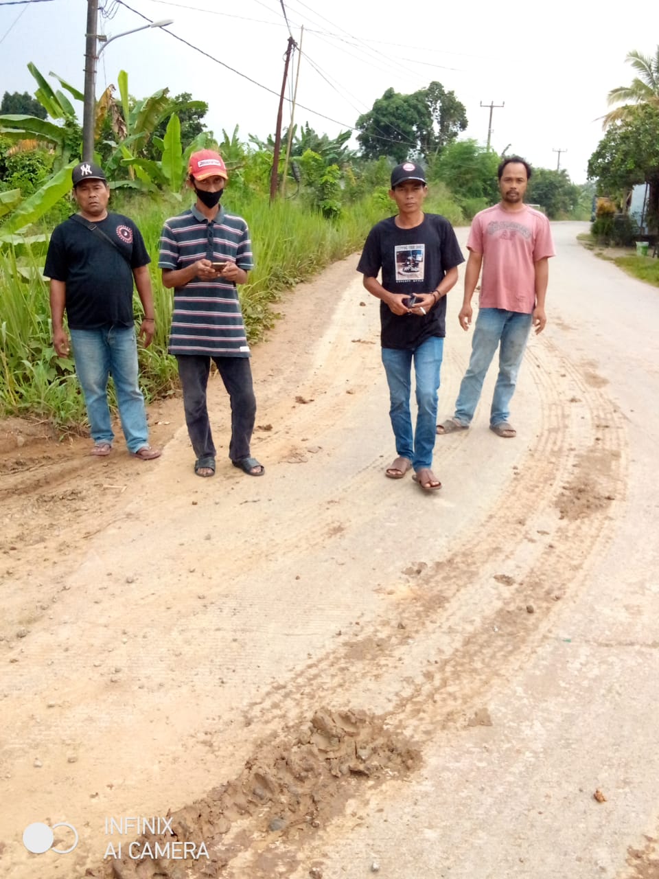 Tanggapi Aduan Ormas Jarum, Pol PP Lebak Hentikan Aktifitas Galian Tanah Merah Tambakbaya