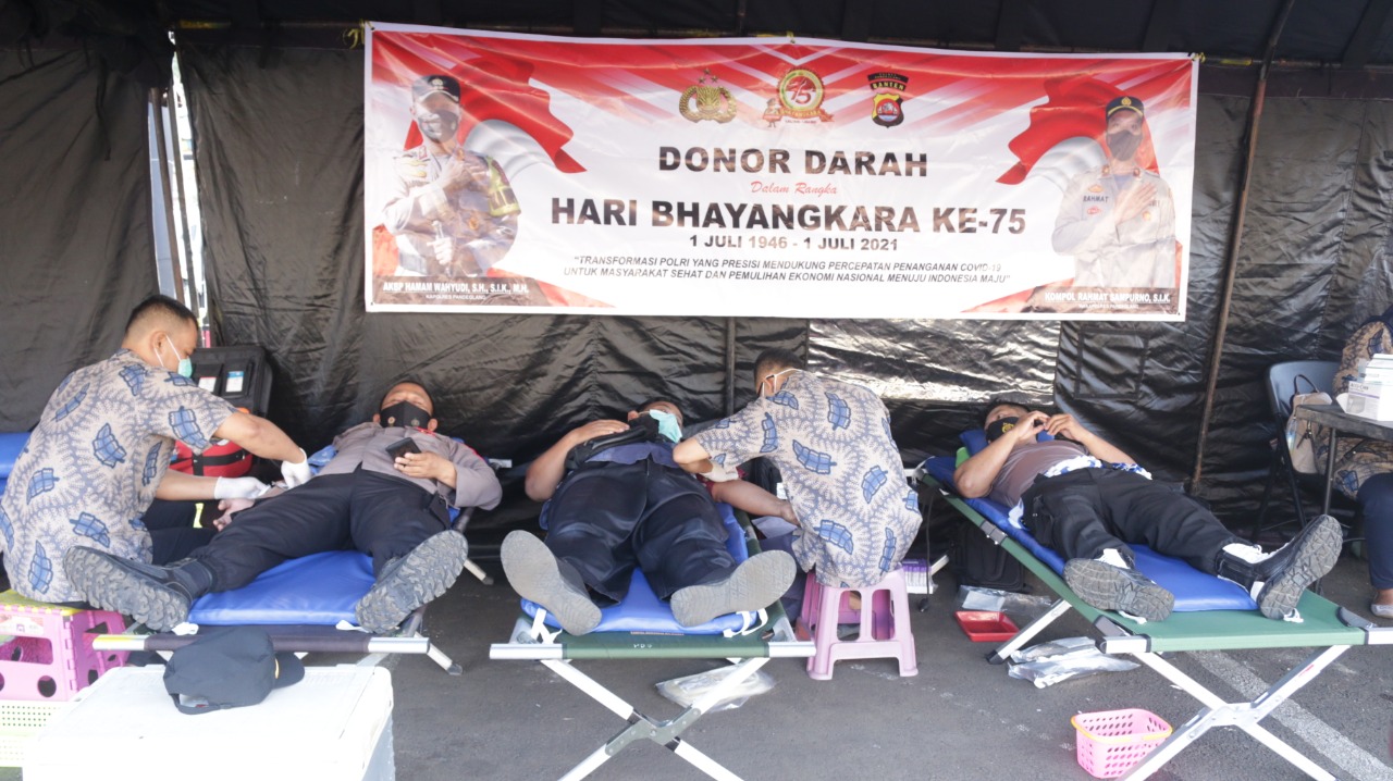 Sebanyak 100 Personel Polres Pandeglang Lakukan Donor Darah