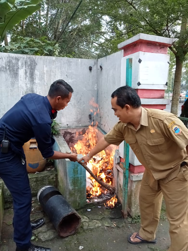 Disdukcapil Kabupaten Lebak, Musnahkan Ribuan KTP Elektronik