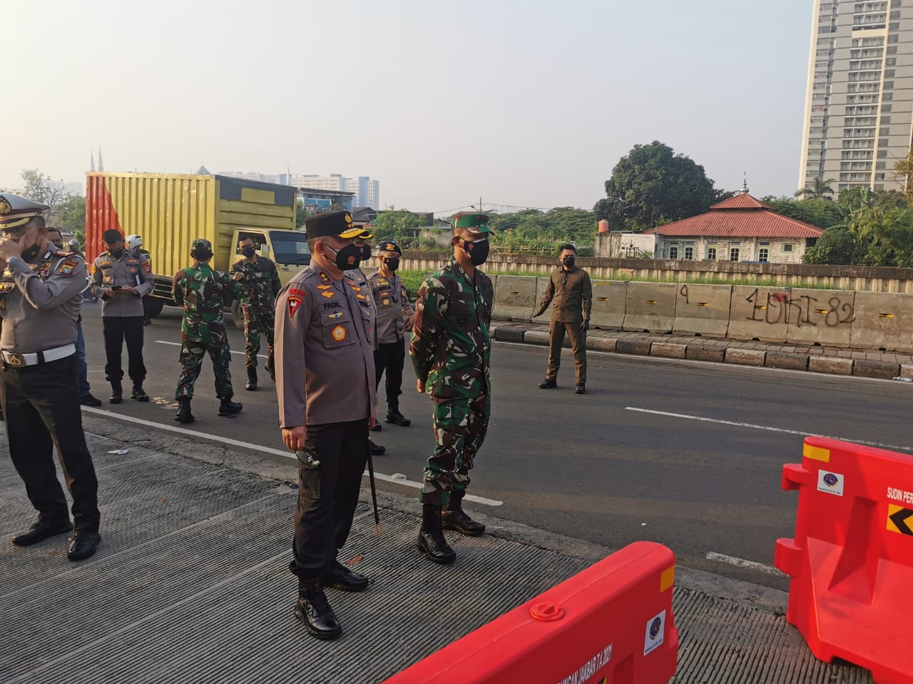 Hari Ke Empat pelaksanaan PPKM Darurat Arus Lalu Lintas Cukup Lenggang