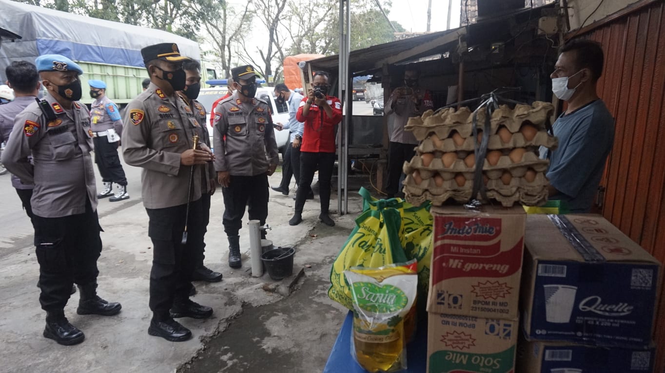 Polres Cilegon Polda Banten Berikan Baksos Bhyangkara Kepada Warga