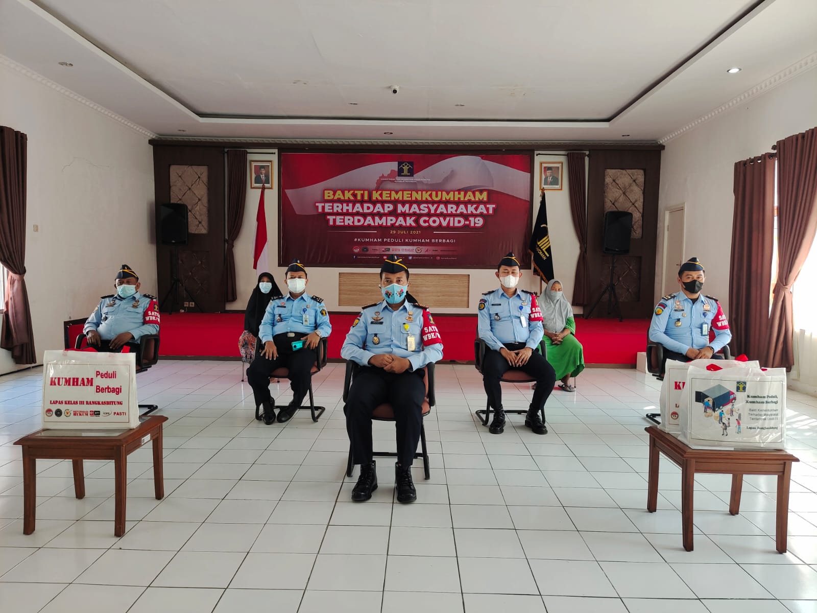 Menkumham Yasonna Laoly Lepas Puluhan Ribu Paket Bansos