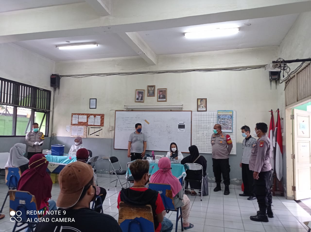 Kapolsek Cengkareng Tinjau Gerai Vaksin di SMPN 176