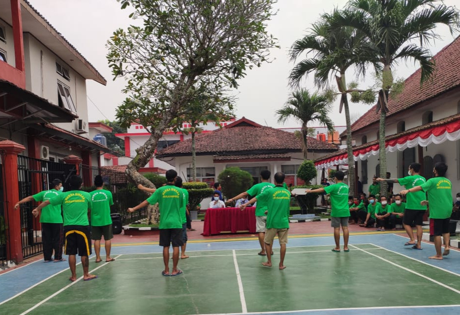 Internalisasi WBK, WBP Lapas Rangkasbitung Antusias Ikuti Lomba Yel-Yel WBK