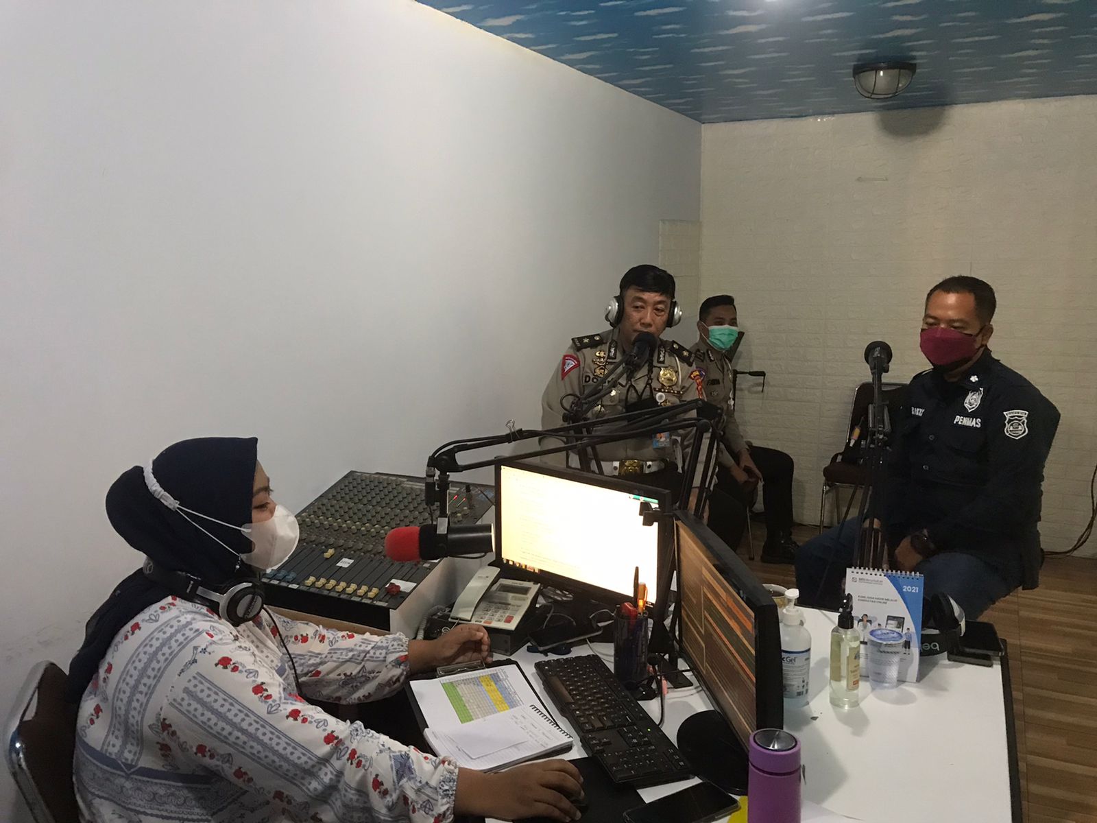 Talkshow di Megaswara Fm, Subdit Kamsel Ditlantas Polda Banten Ajak Masyarakat Bijak Berlalu Lintas