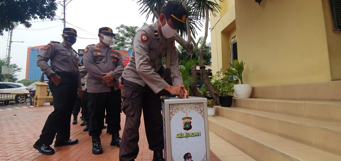 Kapolsek Tanjung Duren Adakan Program Celengan Anak Yatim