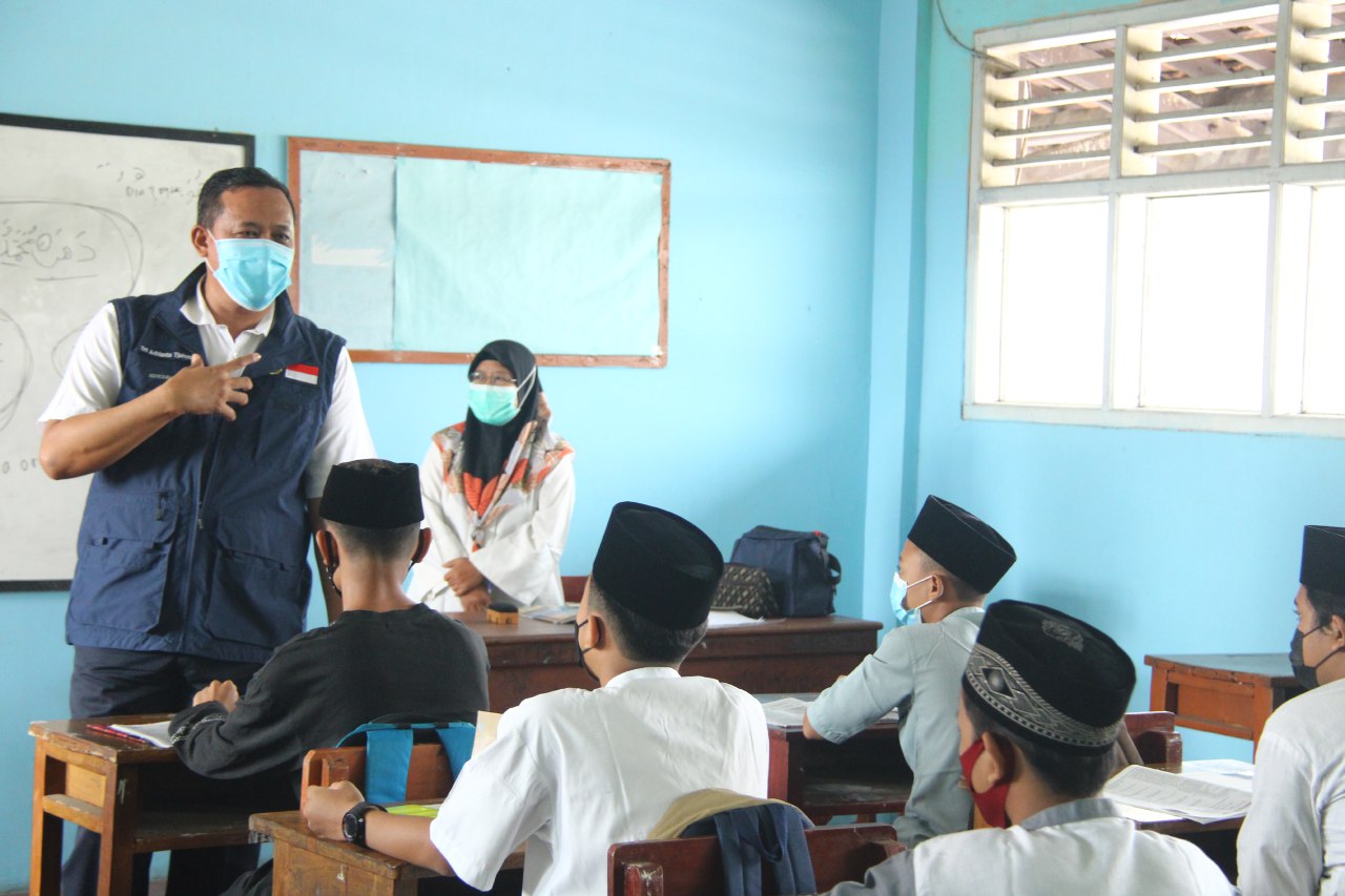 PTMT di Kota Bekasi Sudah Dimulai, Siswa dan Orang Tua Antusias Walau Terbatas