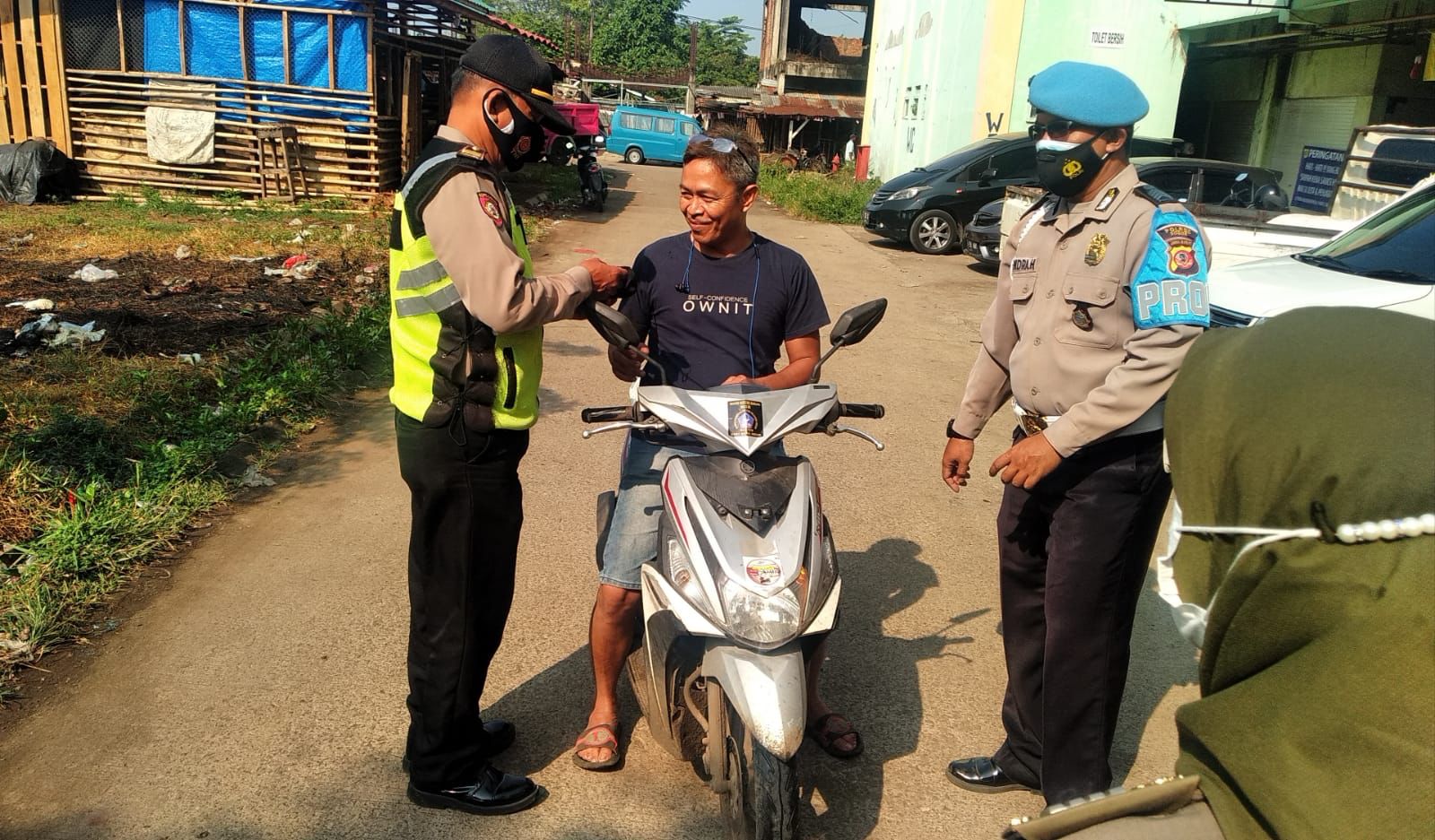 Demi Mengurangi Mobilitas Masyarakat Polsek Parung Melaksanakan Ops Yustisi