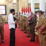 Bupati Irna Curhat Ke Jokowi Tentang Penanganan Covid 19 Dan Percepatan TOL Serang-Panimbang