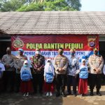 Wakapolda Banten Kunjungi SDN Majalaya Tunjung Teja Berbagi Alat Perlengkapan Sekolah