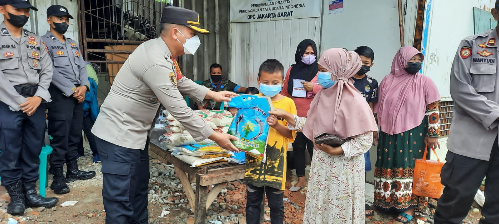 Polsek Kalideres Buka Sentra Vaksinasi Anak 6-11 Tahun