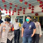 Jelang Tahun Baru Imlek Jajaran Polsek Tanjung Duren Datangi Vihara