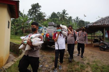 Pospera Lebak Apresiasi Kepada Polres Lebak Atas Bantuan Sembako Untuk Suku Baduy