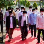 Hadiri Haul ke-129 Syekh Nawawi Al-Bantani , Pj Gubernur Banten Al Muktabar Shalat Jum’at Bersama Wapres KH Ma’ruf Amin